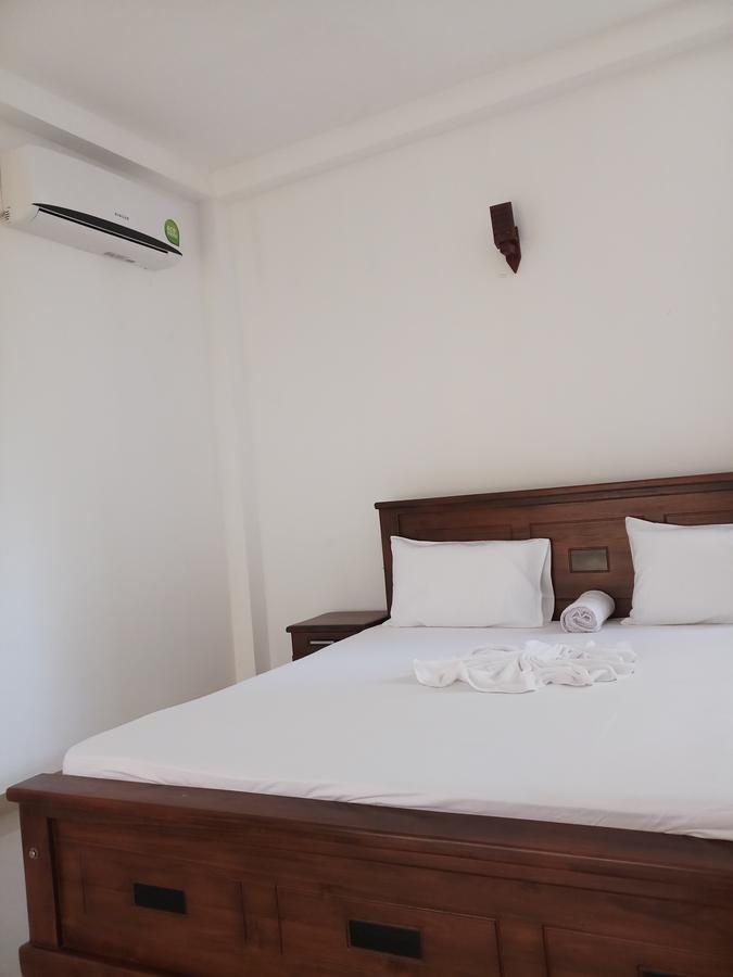 Dolphin Cottage Мирисса Экстерьер фото